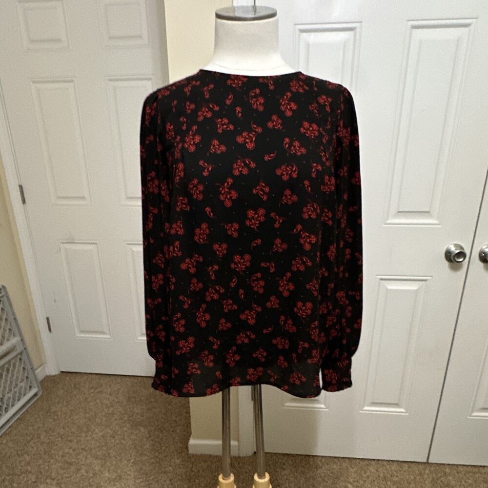 LOFT Women's S Black/Red Floral Round Neck Long Sleeve Button Ruffle Blouse